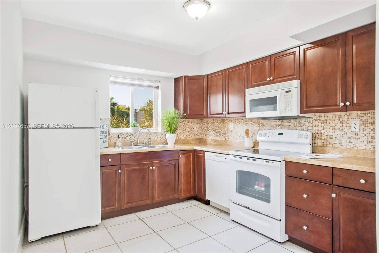 10001 W Bay Harbor Drive, #208, Bay Harbor Islands, FL 33154 Photo 9