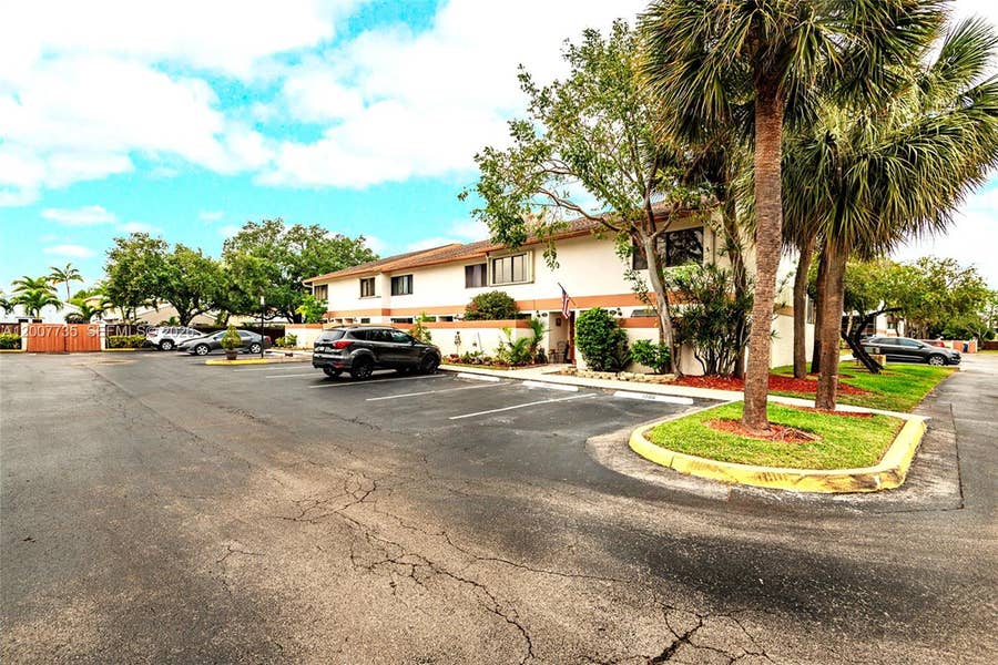 Property photo for 7111 SW 42nd Place, Davie, FL