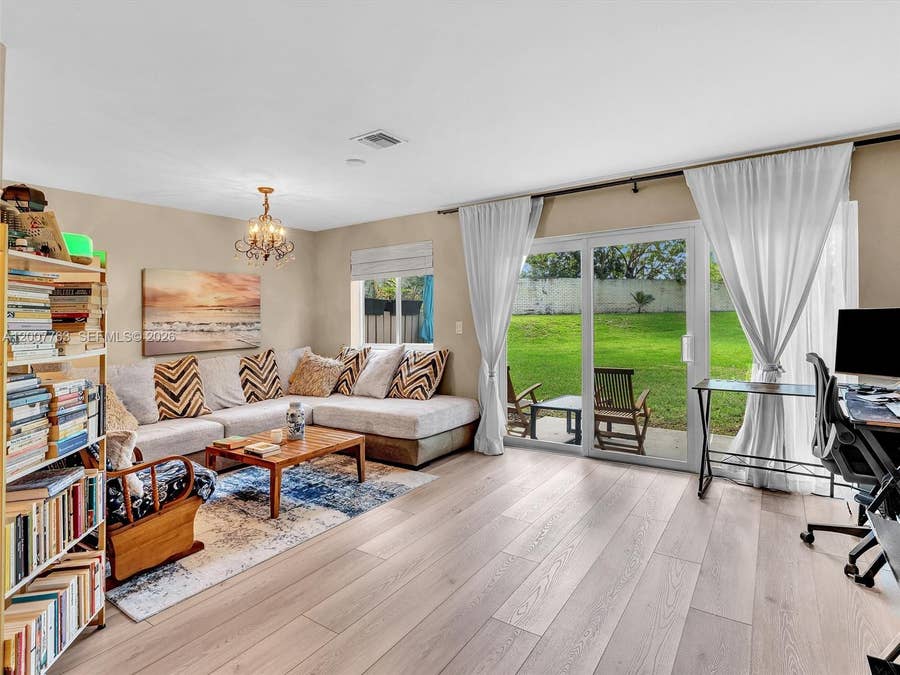 Property photo for 1958 E Discovery Circle E, Deerfield Beach, FL