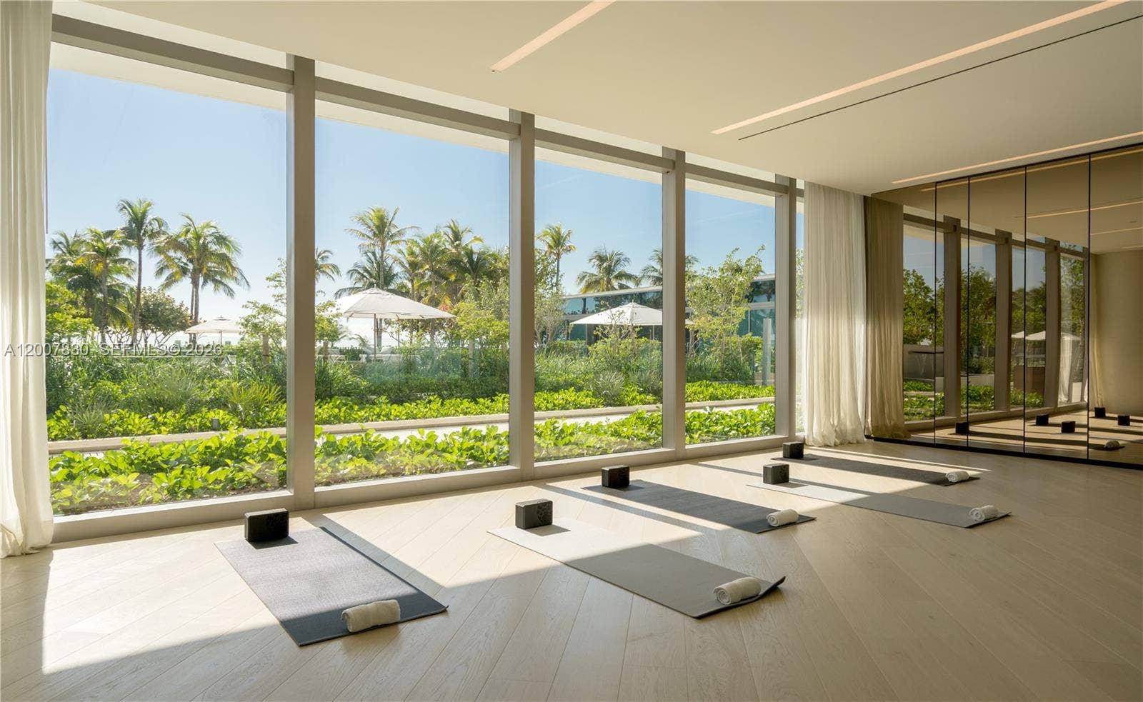 10201 Collins Avenue, #404, Bal Harbour, FL 33154 Photo 32