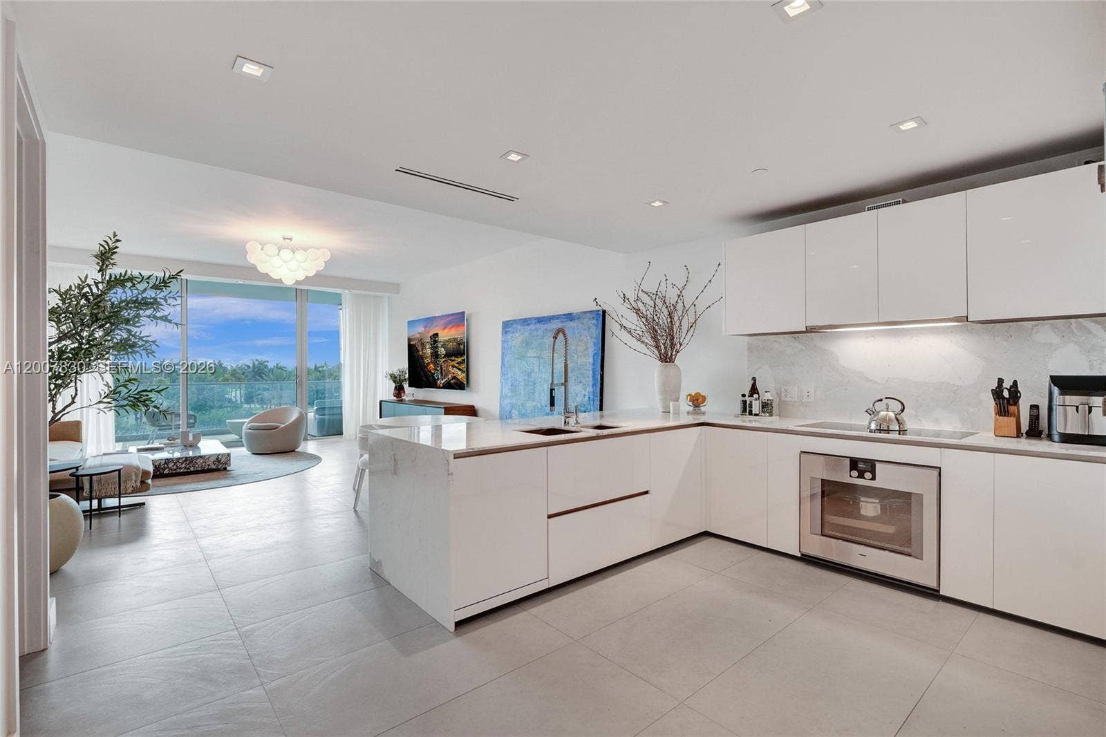10201 Collins Avenue, #404, Bal Harbour, FL 33154 Photo 2