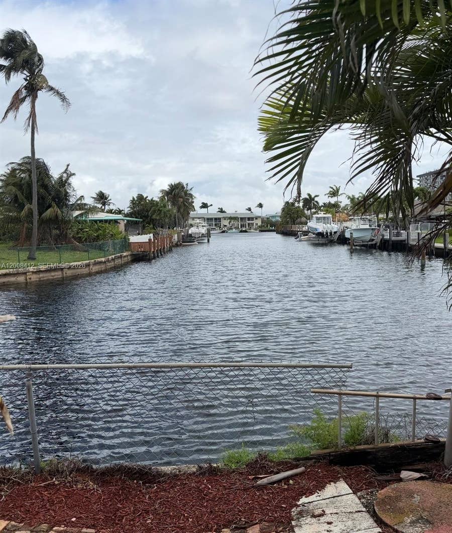 Property photo for 933 SE 10th Court, Pompano Beach, FL
