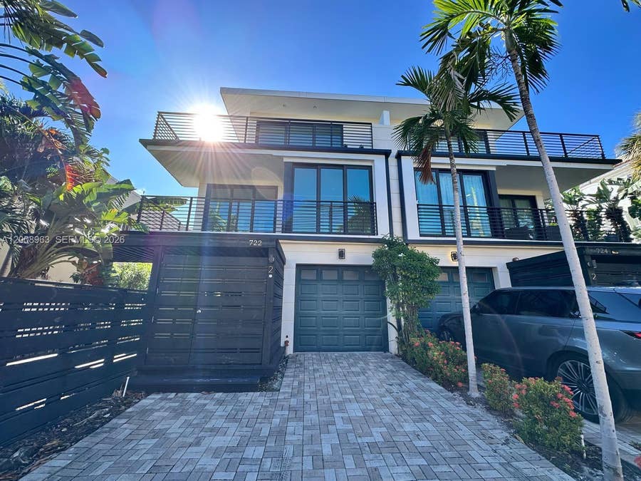 Property photo for 722 NE 15th Avenue, #2, Fort Lauderdale, FL