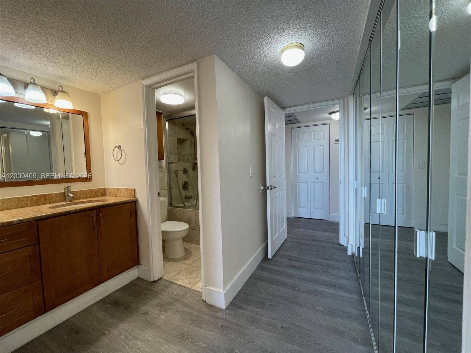 9471 Evergreen Place, #401, Davie, Davie, FL 33324 Photo 22