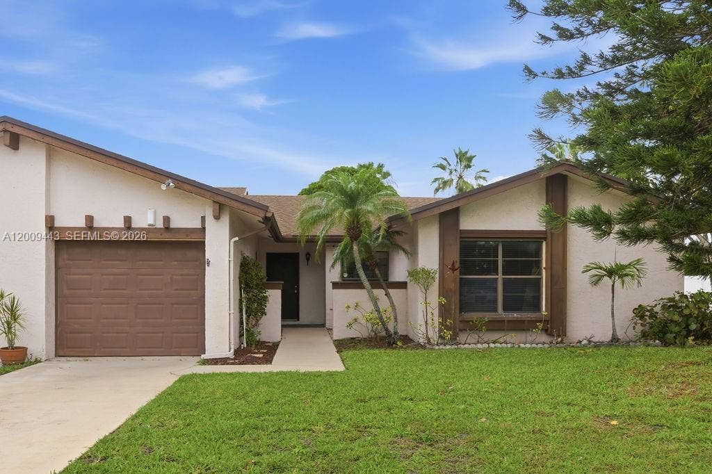 6125 Elsinore Circle, Greenacres, FL 33463 Photo 1