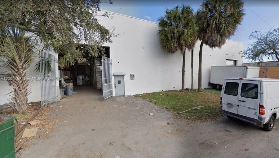 Property photo for 806 NW 8th Avenue, Fort Lauderdale, FL