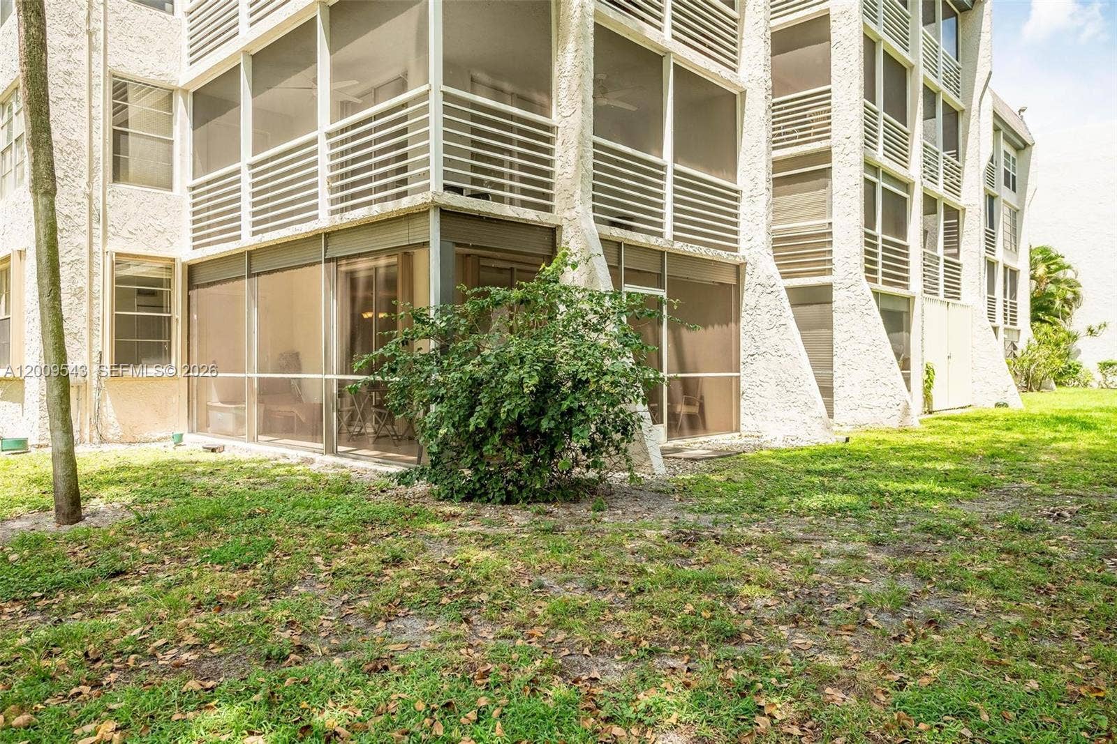 9340 Lagoon Place, #110, Davie, FL 33324 Photo 40