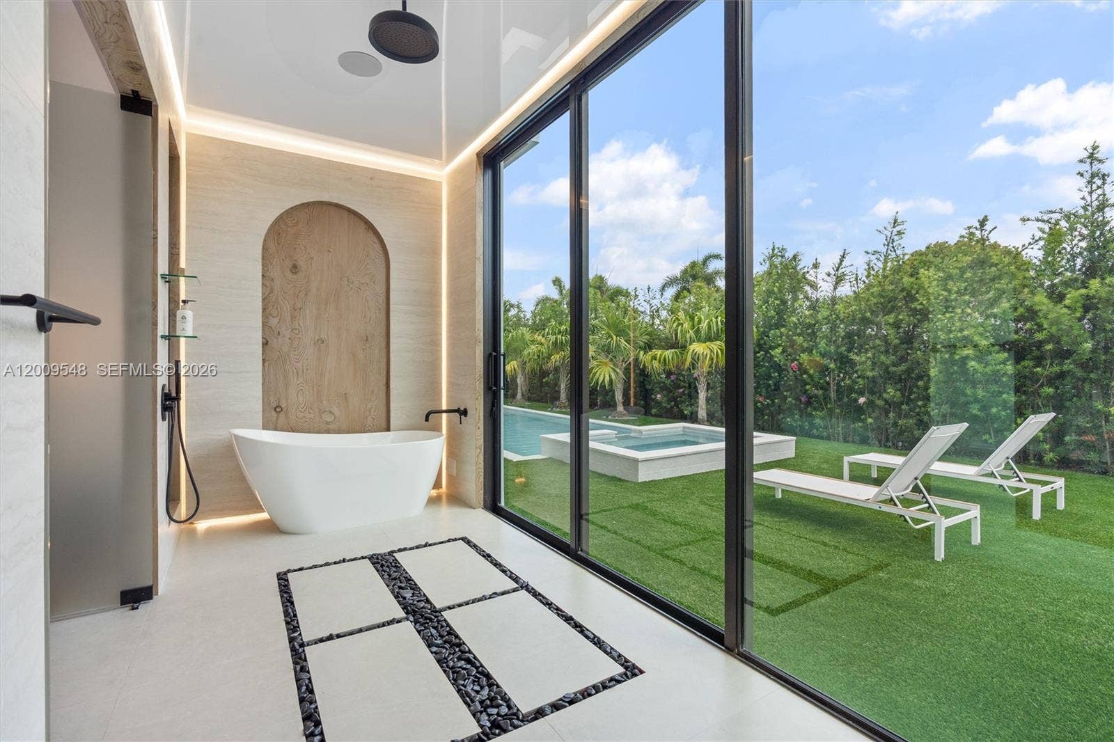 201 NE 27th Drive, Wilton Manors, FL 33334 Photo 12