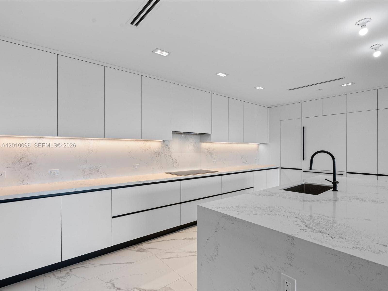 160 Isle Of Venice Drive, #PH2, Fort Lauderdale, FL 33301 Photo 10