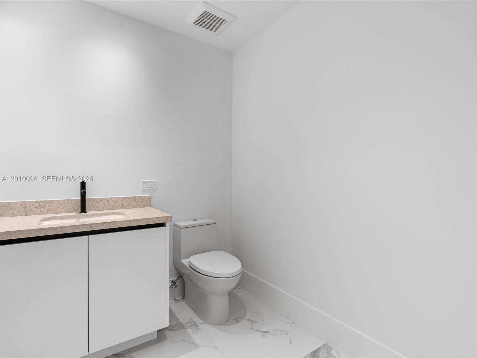 160 Isle Of Venice Drive, #PH2, Fort Lauderdale, FL 33301 Photo 24