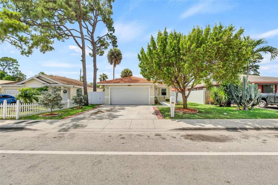 Property photo for 2762 NW 9th Court, Fort Lauderdale, FL