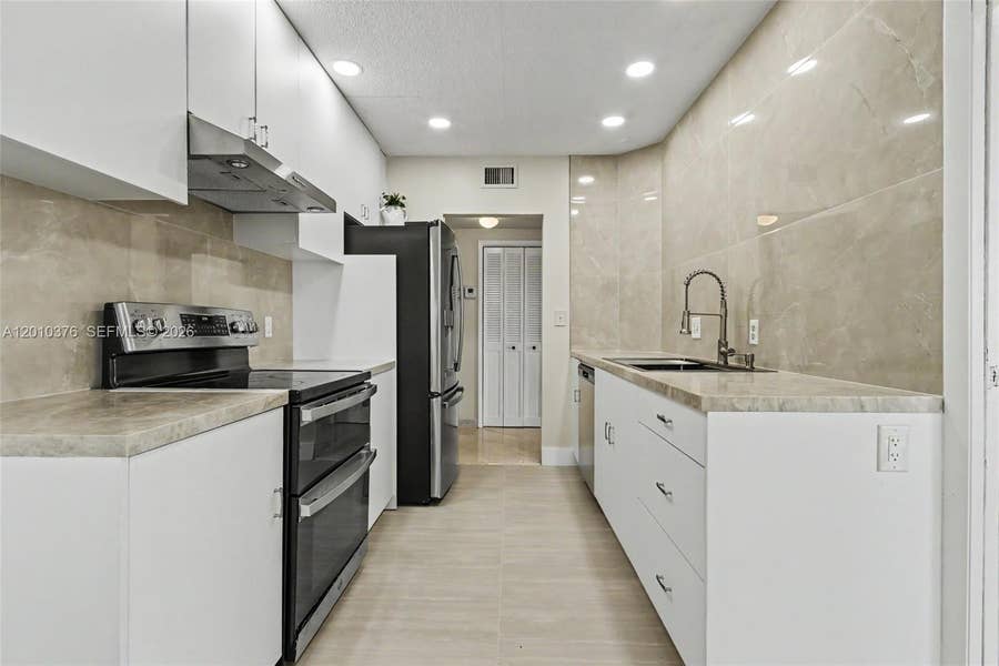 Property photo for 3800 Hillcrest Drive, #1211, Hollywood, FL