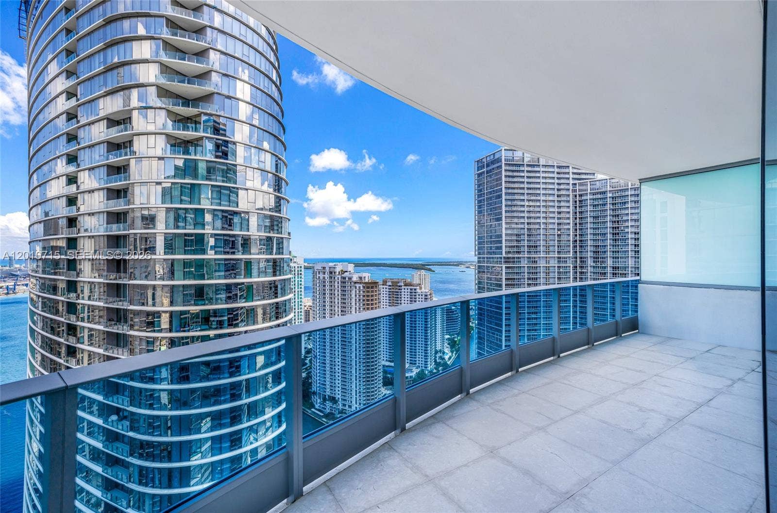 200 Biscayne Boulevard Way, #4401, Miami, FL 33131 Photo 31
