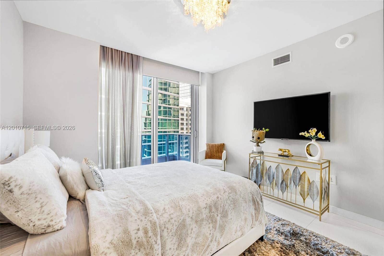 200 Biscayne Boulevard Way, #4401, Miami, FL 33131 Photo 23