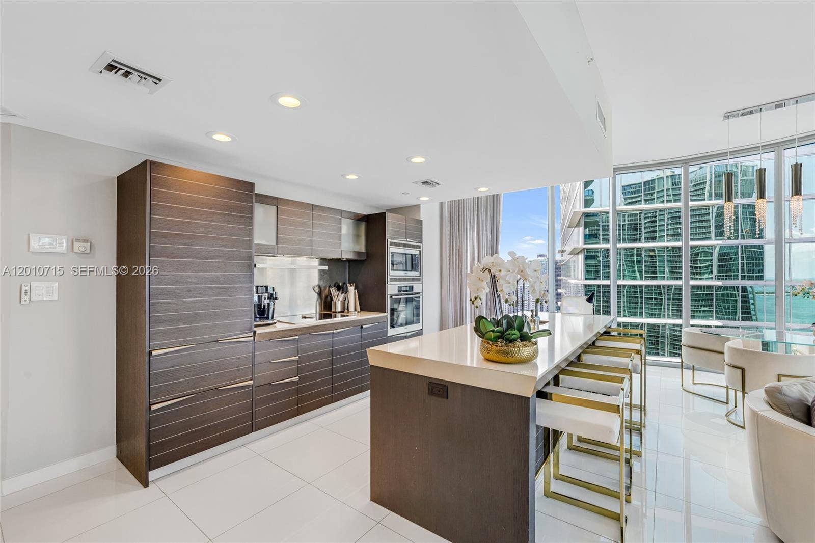 200 Biscayne Boulevard Way, #4401, Miami, FL 33131 Photo 4