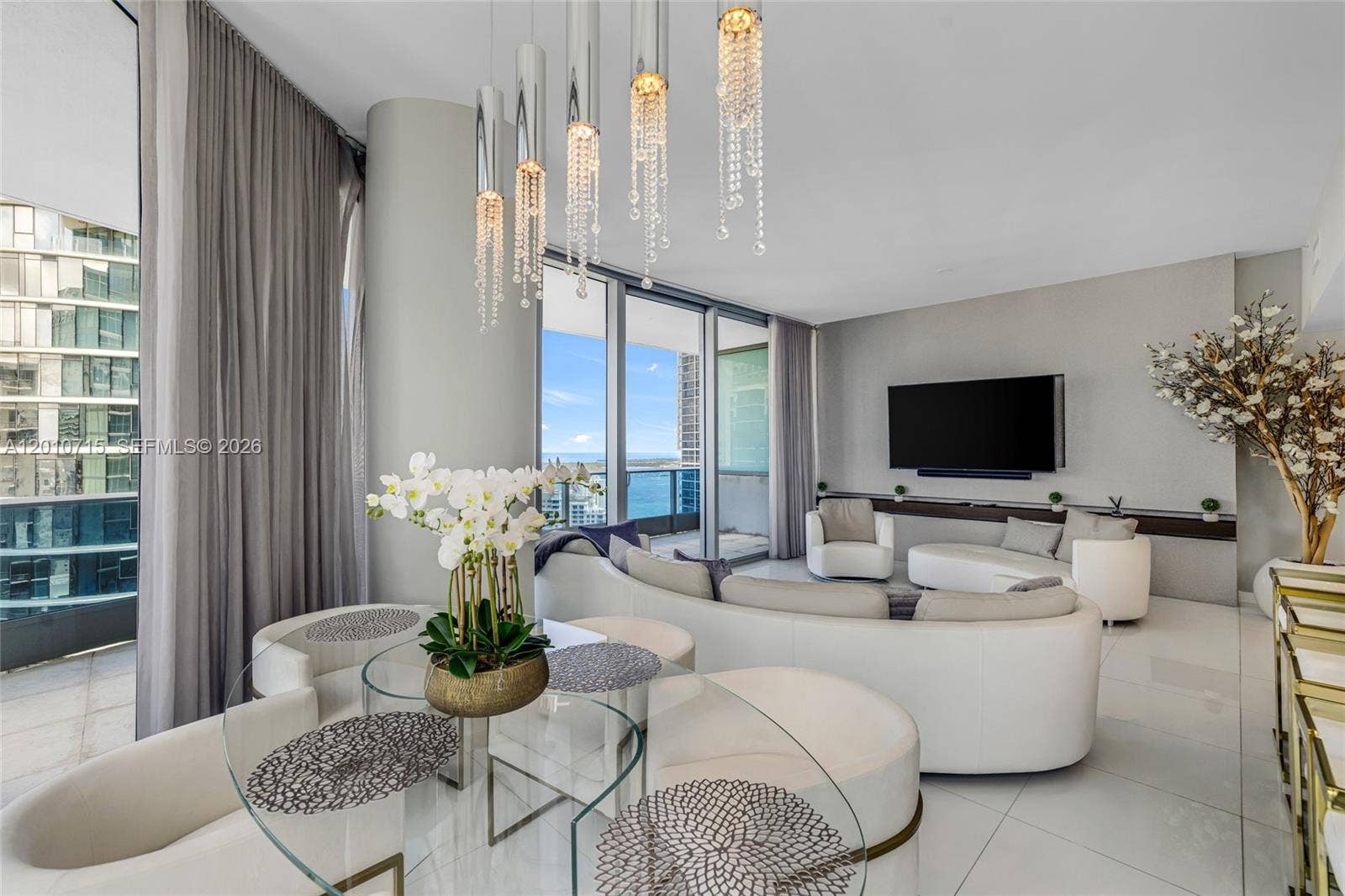200 Biscayne Boulevard Way, #4401, Miami, FL 33131 Photo 8