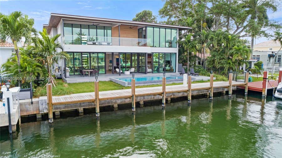 Property photo for 1537 SE 13th Street, #n/a, Fort Lauderdale, FL