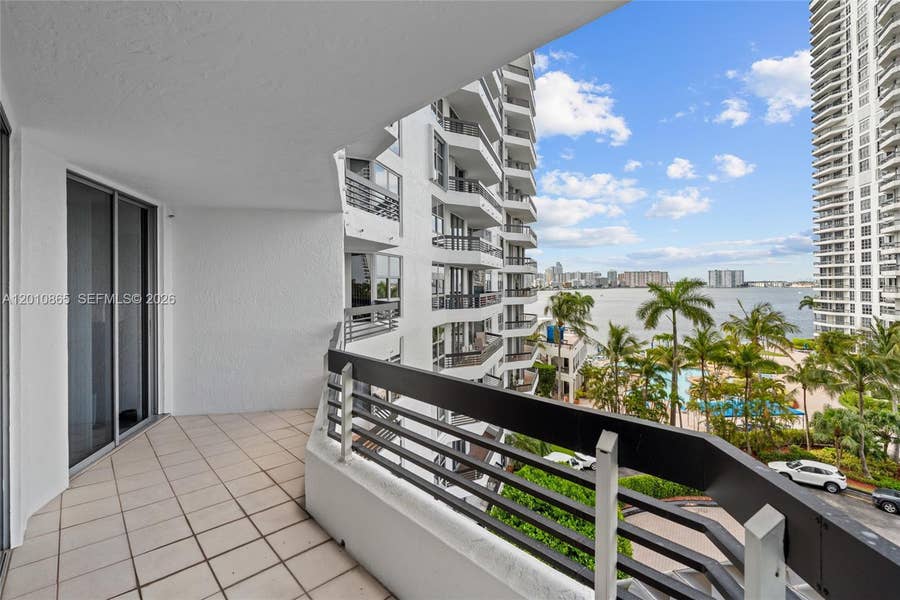 Property photo for 19195 NE 36th Court, #604, Aventura, FL