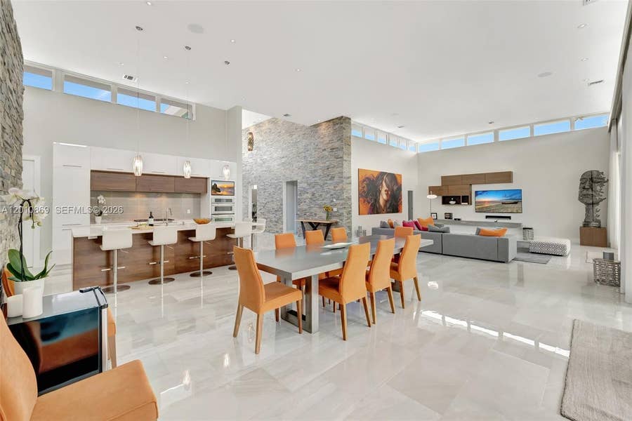Property photo for 907 Diplomat Parkway, Hallandale Beach, FL