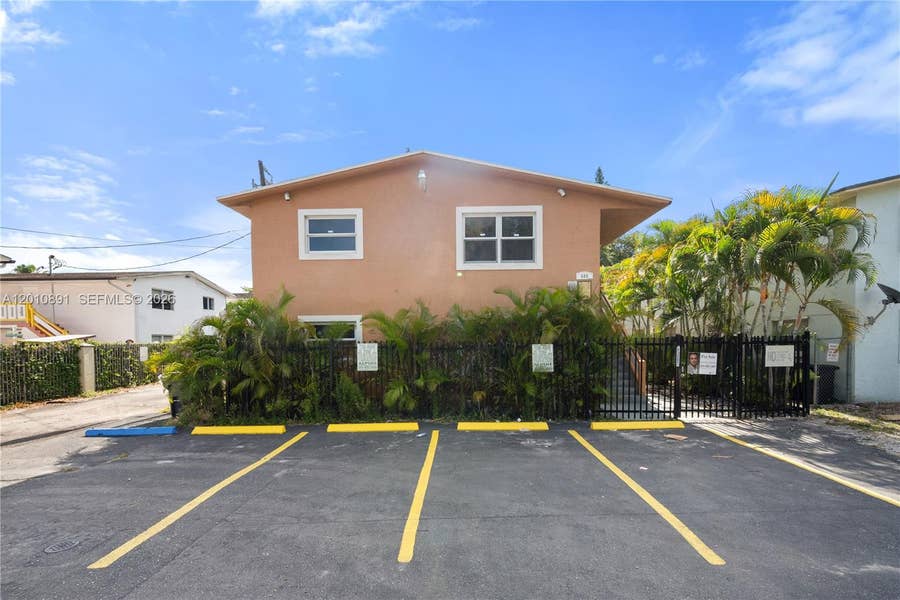 Property photo for 608 SW 16th Avenue, Fort Lauderdale, FL