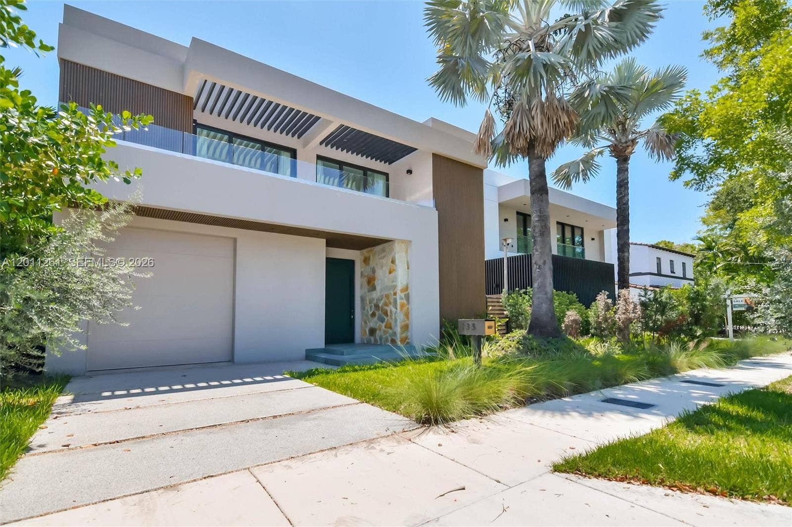 135 SW 29th Road, Miami, FL 33129 Photo 3