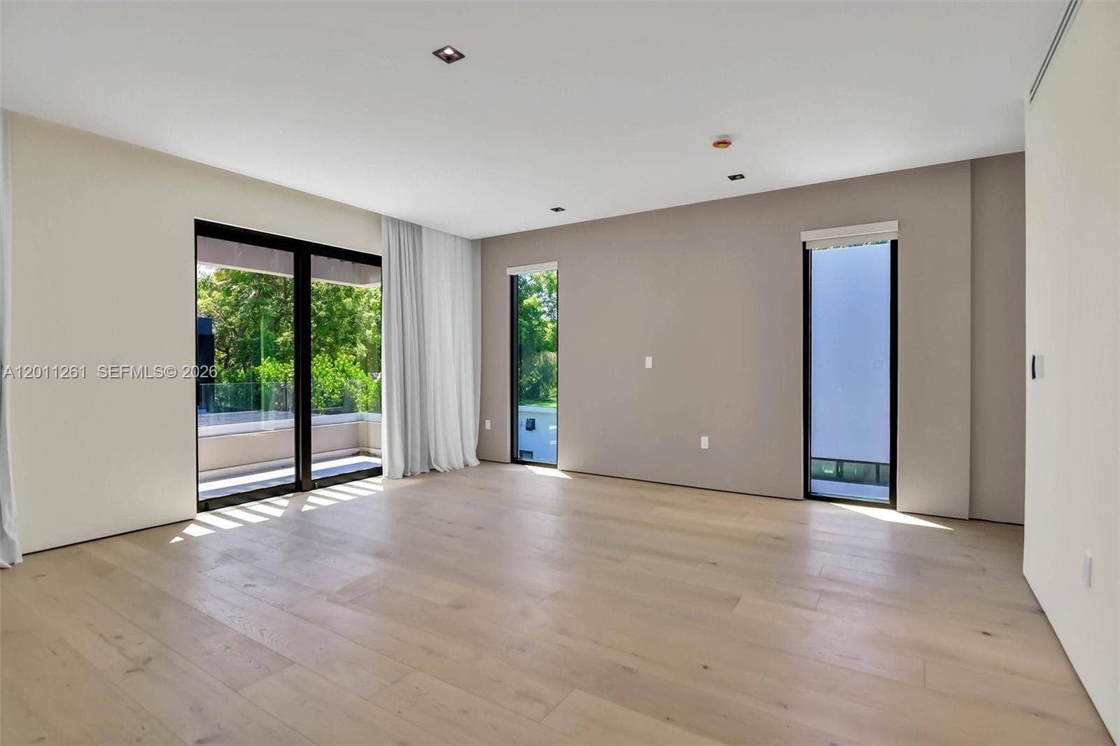 135 SW 29th Road, Miami, FL 33129 Photo 36