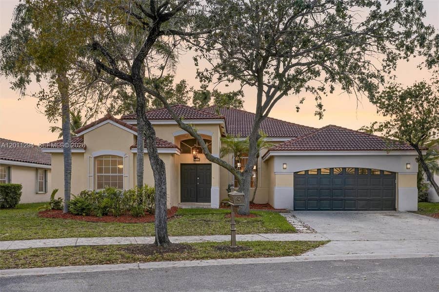 Property photo for 727 Lake Boulevard, Weston, FL