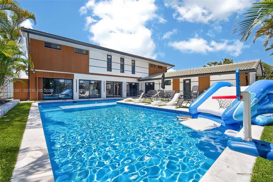 Property photo for 2131 N 53rd Avenue, Hollywood, FL