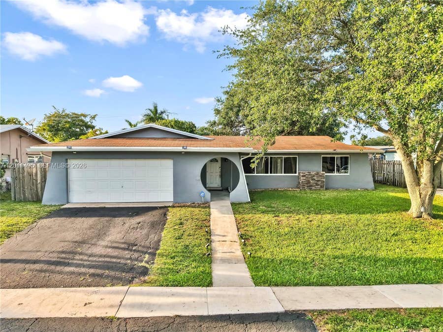 Property photo for 9511 NW 8th Street, Pembroke Pines, FL