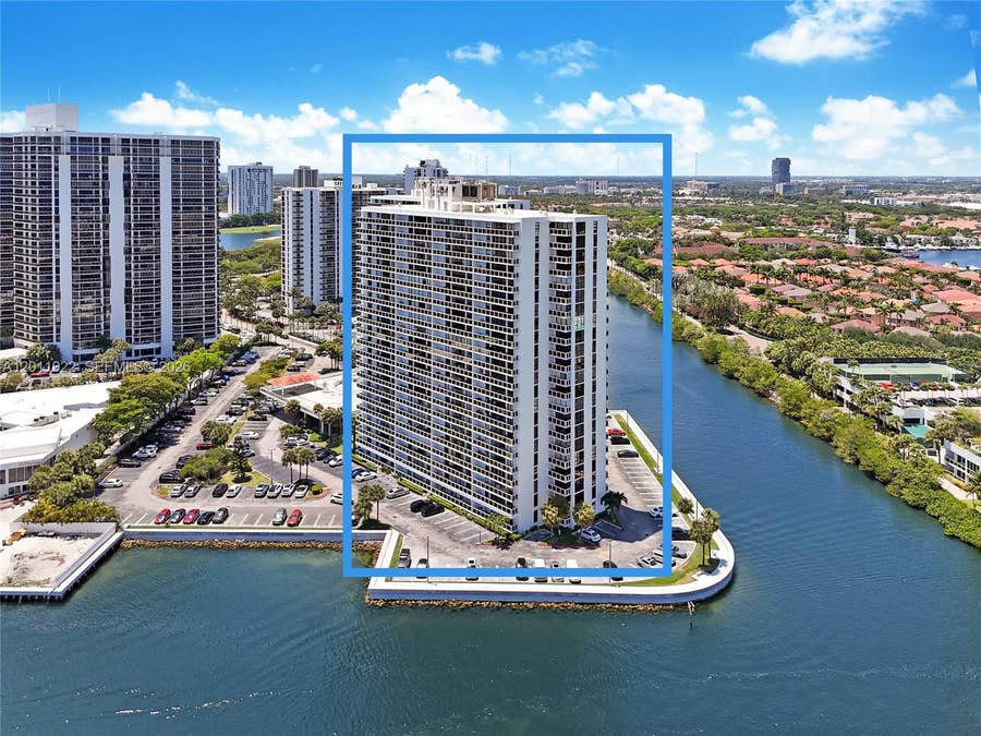 Property photo for 20515 E Country Club Drive, #1146, Aventura, FL