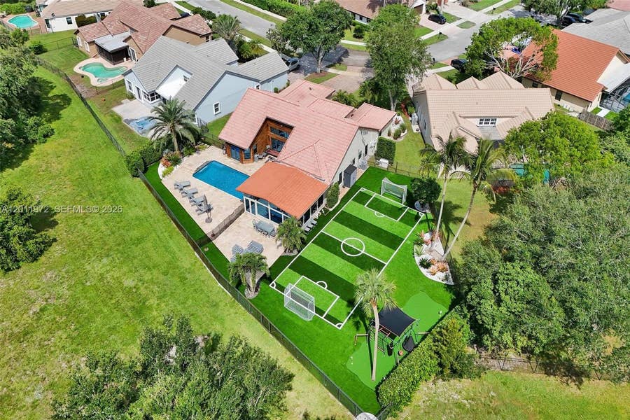 Property photo for 3222 Beechberry Circle, Davie, FL