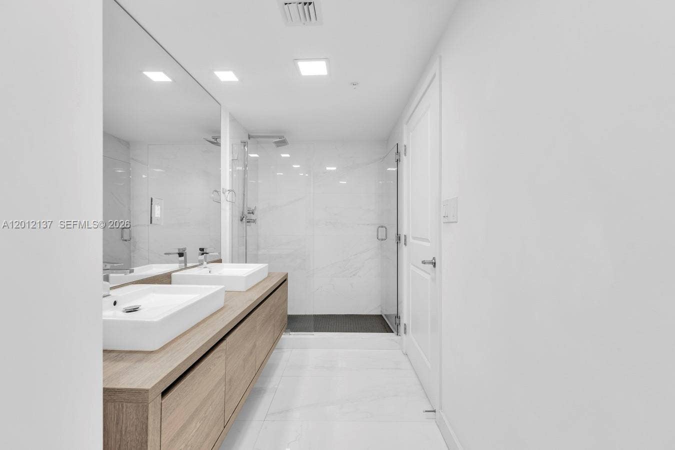 400 Sunny Isles Boulevard, #1903, Sunny Isles Beach, Sunny Isles Beach, FL 33160 Photo 32