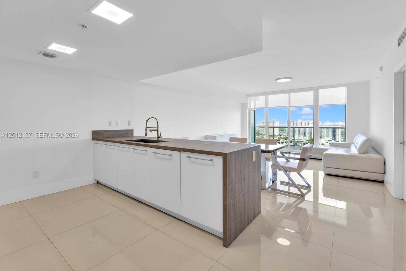 400 Sunny Isles Boulevard, #1903, Sunny Isles Beach, Sunny Isles Beach, FL 33160 Photo 12