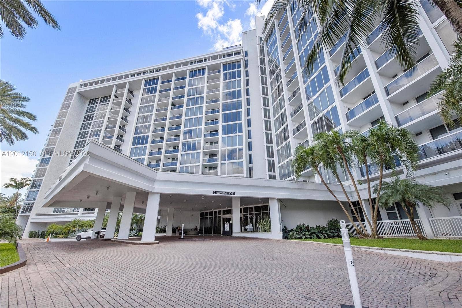 10275 Collins Avenue, #1530, Bal Harbour, Bal Harbour, FL 33154 Photo 2