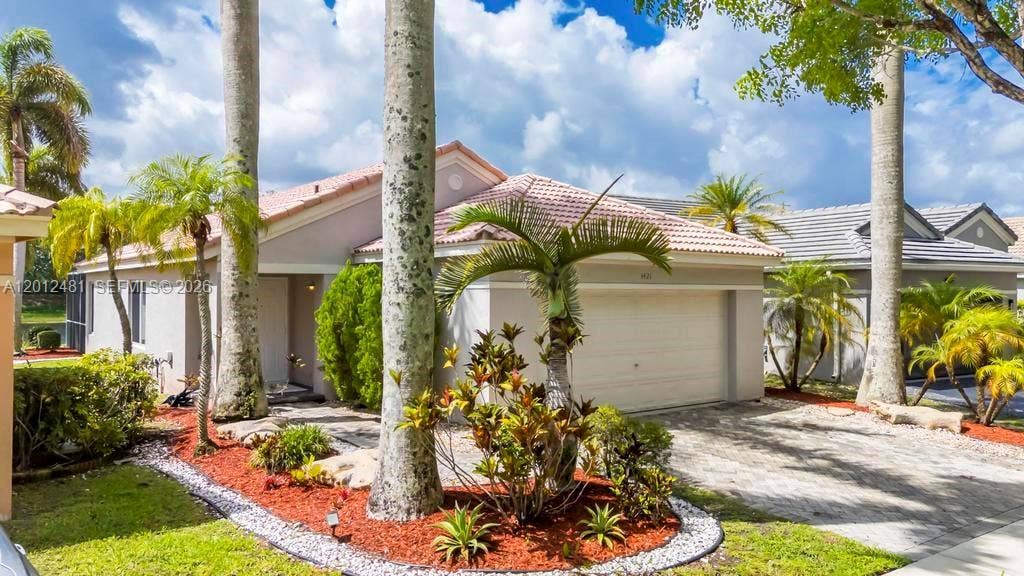 4421 Dogwood Circle, Weston, FL 33331 Photo 3
