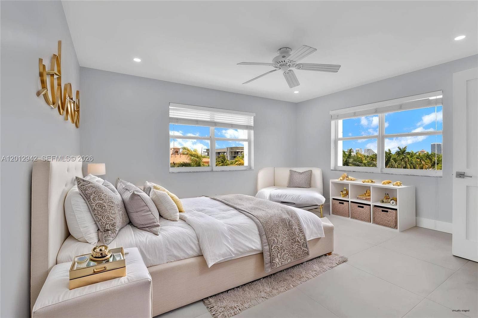 This image has been virtually staged to illustrate the propertys potential and to help visualize the space.
