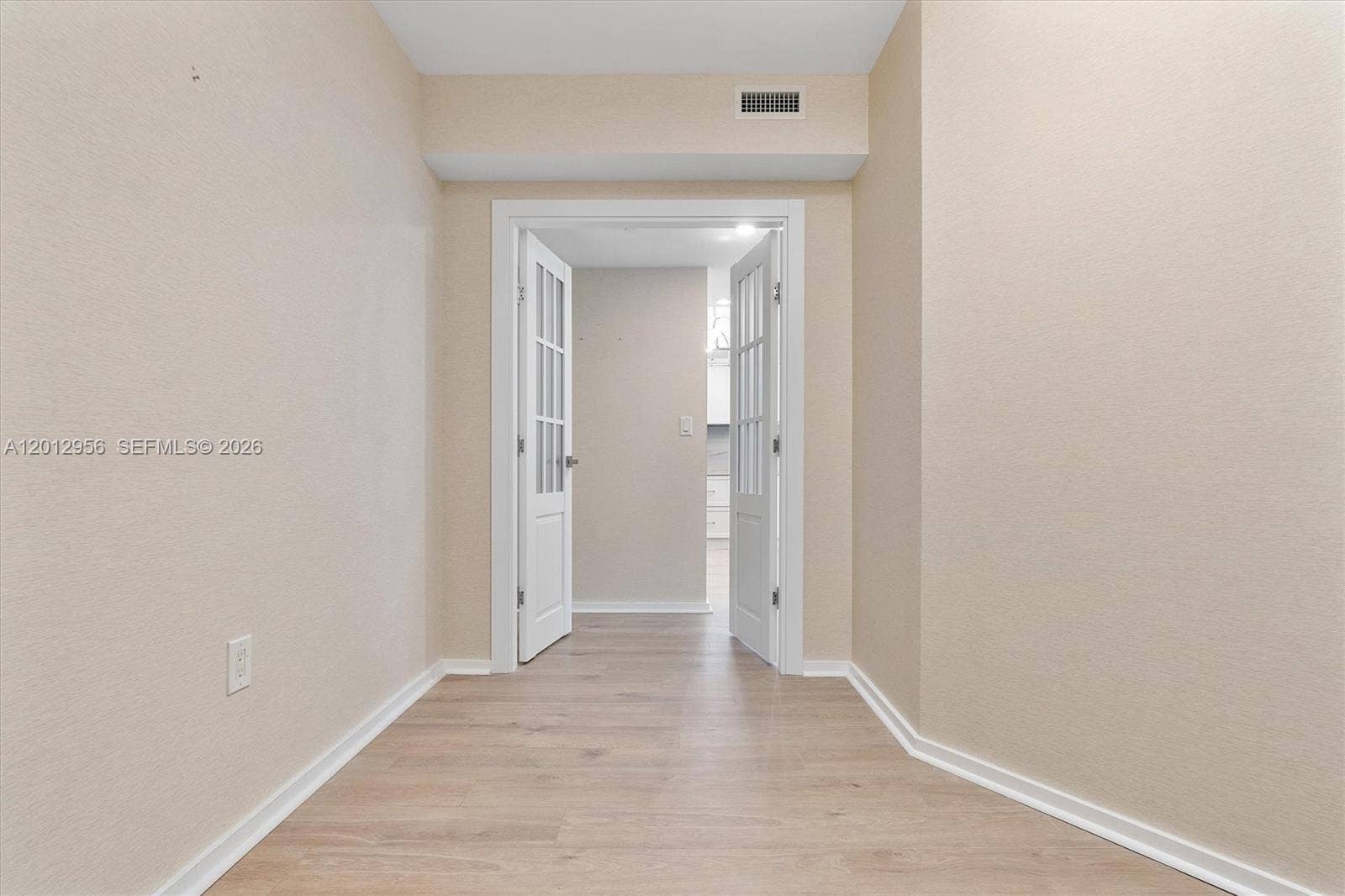 9401 Collins Avenue, #505, Surfside, FL 33154 Den/Office