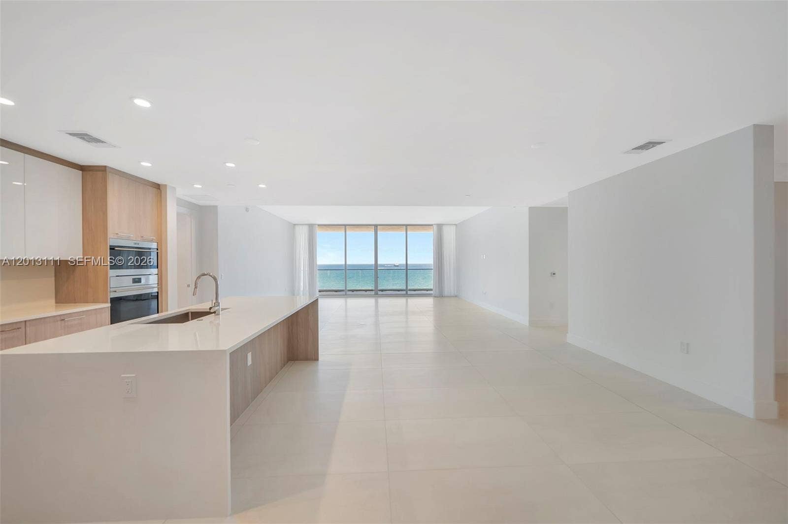 153 N Seabreeze Boulevard, #801, Fort Lauderdale, Fort Lauderdale, FL 33304 Photo 9