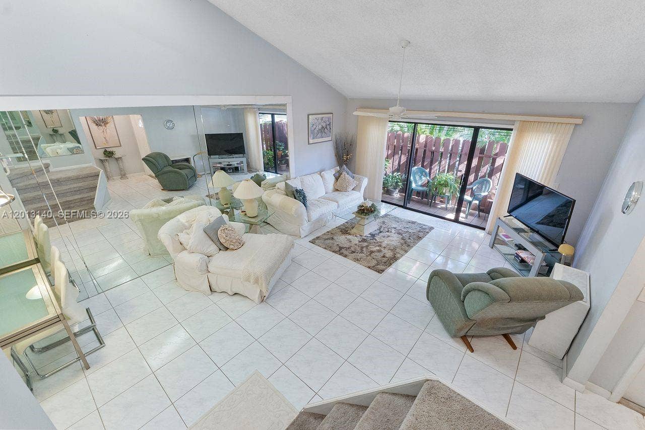 462 SE 14th Street, Dania Beach, FL 33004 View from primary bedroom upstairs