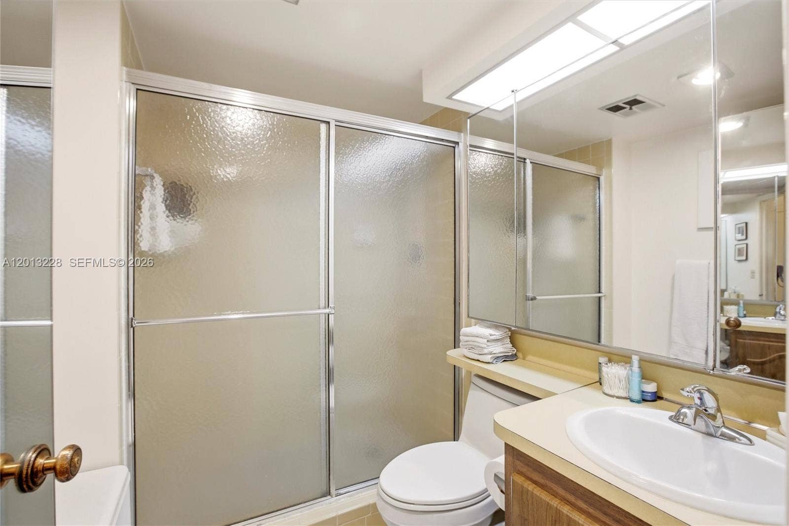 1620 S Ocean Lane, #236, Fort Lauderdale, FL 33316 Master bathroom