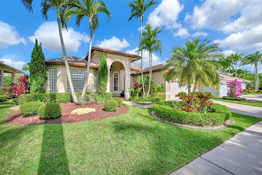 Property photo for 2553 Jardin Manor, Weston, FL