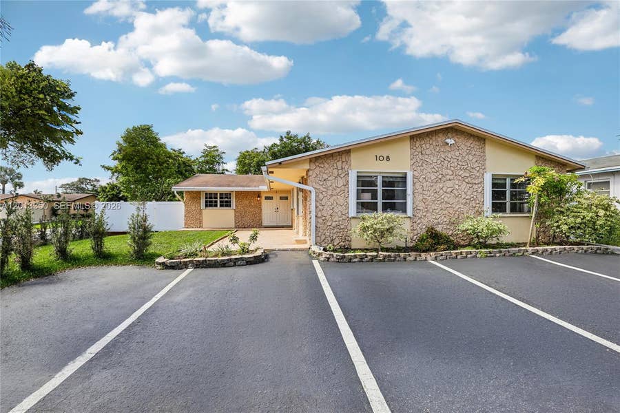 Property photo for 108 SE 4th Terrace, Dania Beach, FL