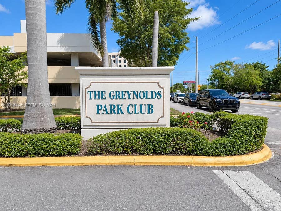 Property photo for 17890 W Dixie Hwy 519 Highway, #519, North Miami Beach, FL