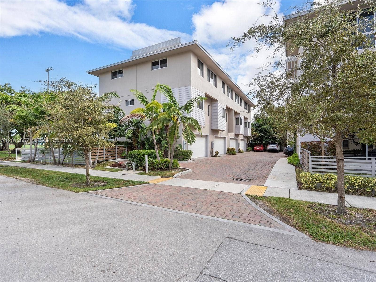 Fort Lauderdale, Fort Lauderdale, FL 33304 Photo 1
