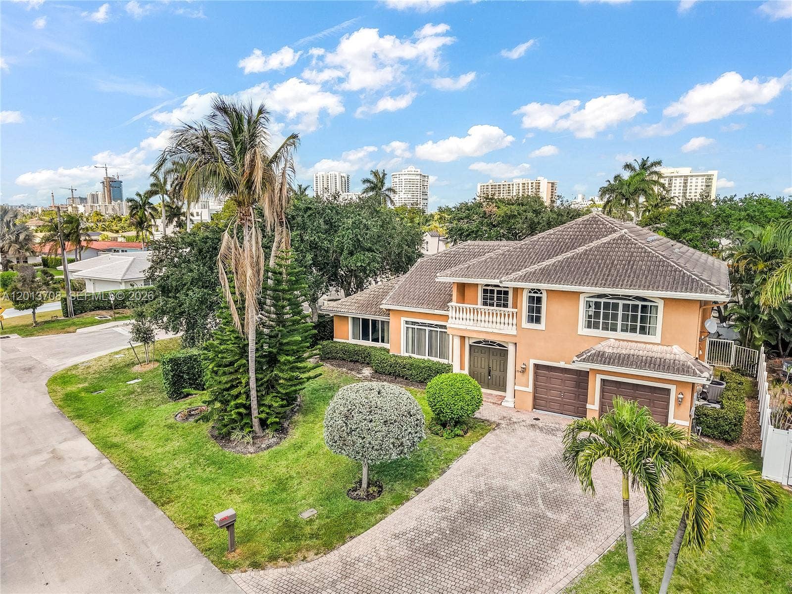 1940 S Blue Water Terrace S, Lauderdale By The Sea, FL 33062 Photo 1