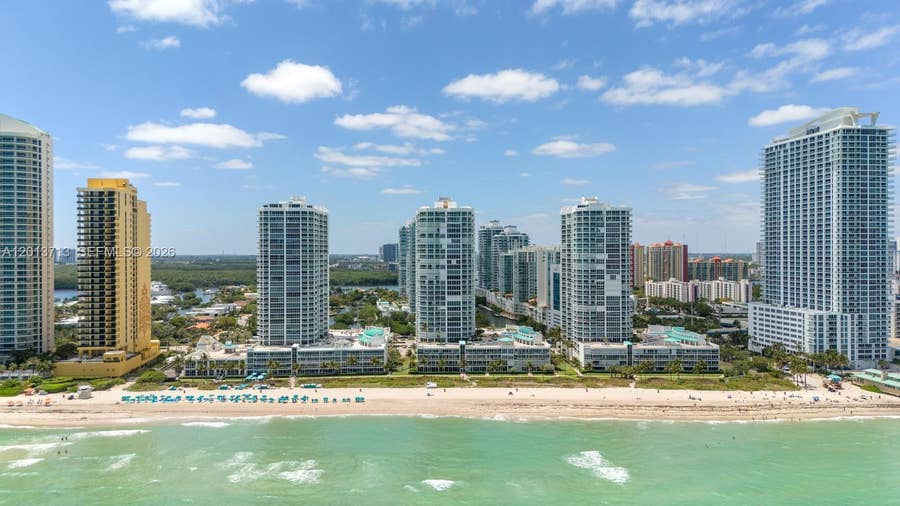 Property photo for 16445 Collins Avenue, #922, Sunny Isles Beach, FL