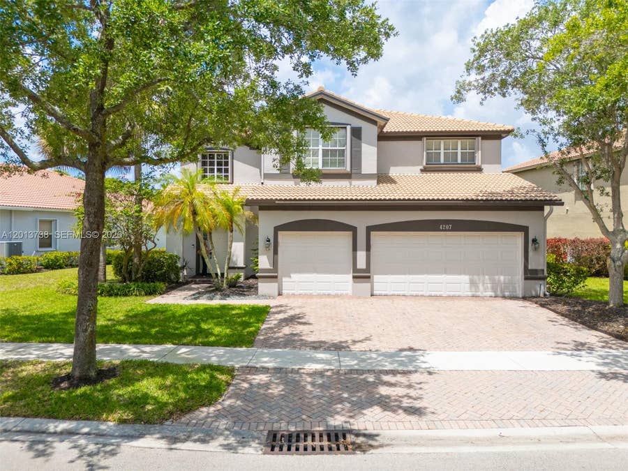 Property photo for 4207 W Whitewater Avenue, Weston, FL