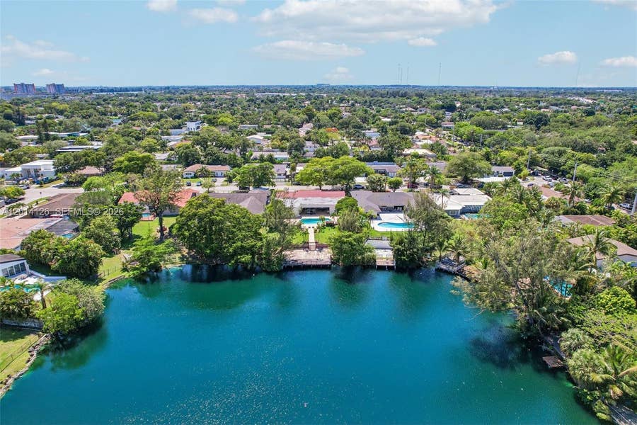 Property photo for 19805 NE 22nd Avenue, Miami, FL