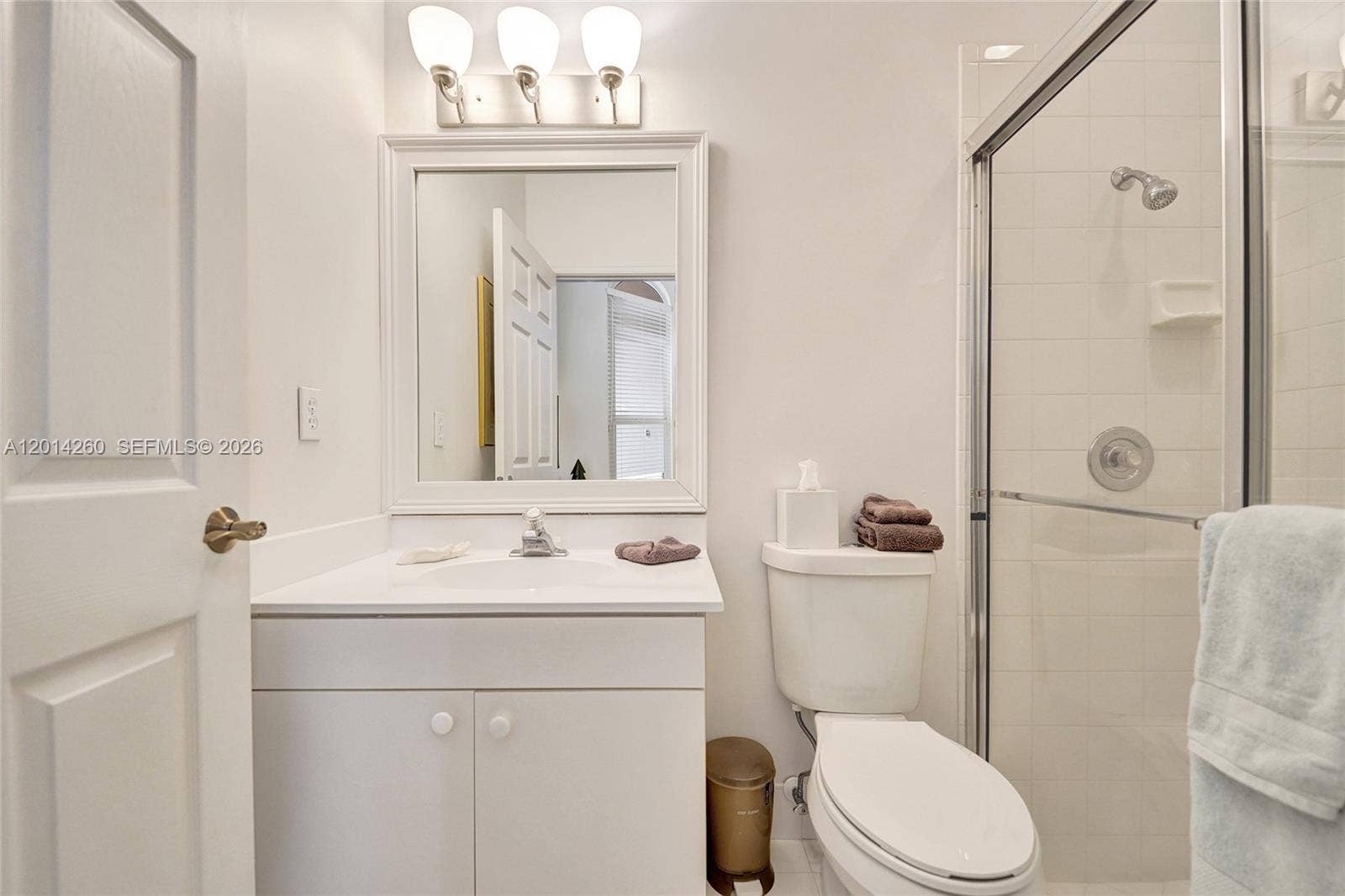 1640 Island Way, Weston, FL 33326 Bathroom #3