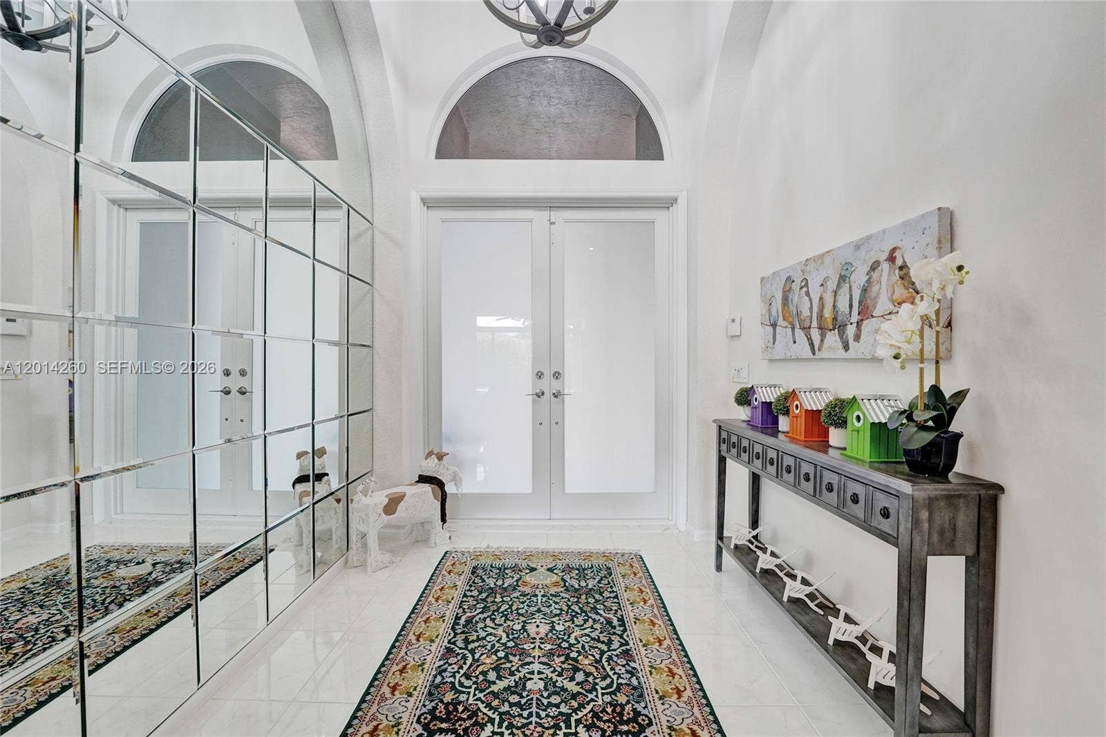 1640 Island Way, Weston, FL 33326 Looking towards the front doors